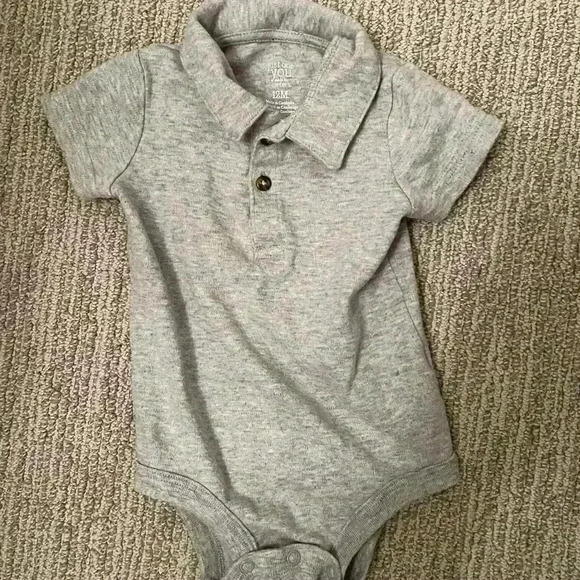 12 MONTH CARTERS ONESIES BUNDLE - Picture 3 of 8